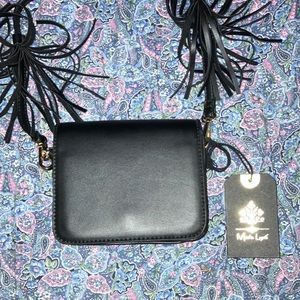 Black small cross over purse moda luxe leather
